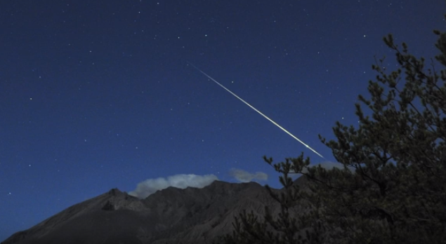 やぎ座α流星群今年(2019年)の方角は?ピーク時期(極大日)&ベストな時間帯は?